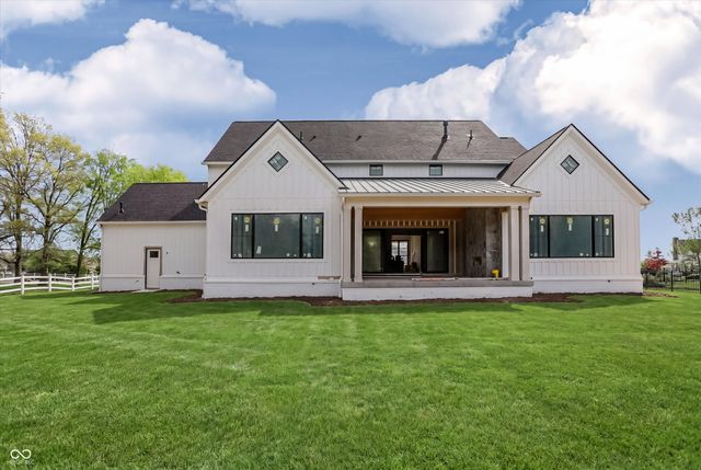 15876 Oak Park, Westfield, IN 46074