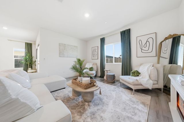 3063 Sebring Avenue, Redding, CA 96002