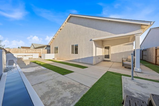 3063 Sebring Avenue, Redding, CA 96002