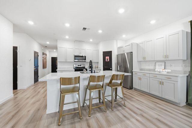 3063 Sebring Avenue, Redding, CA 96002