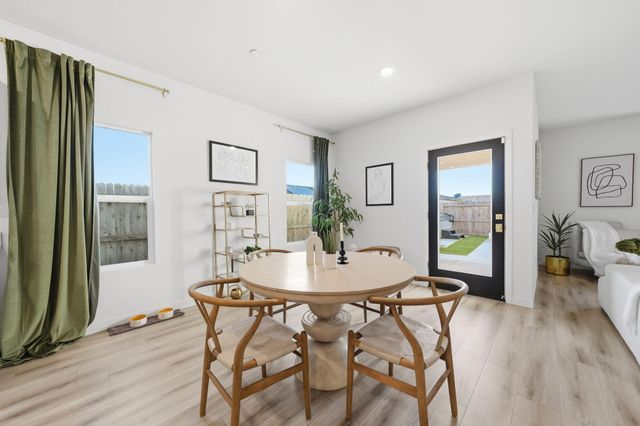 3063 Sebring Avenue, Redding, CA 96002