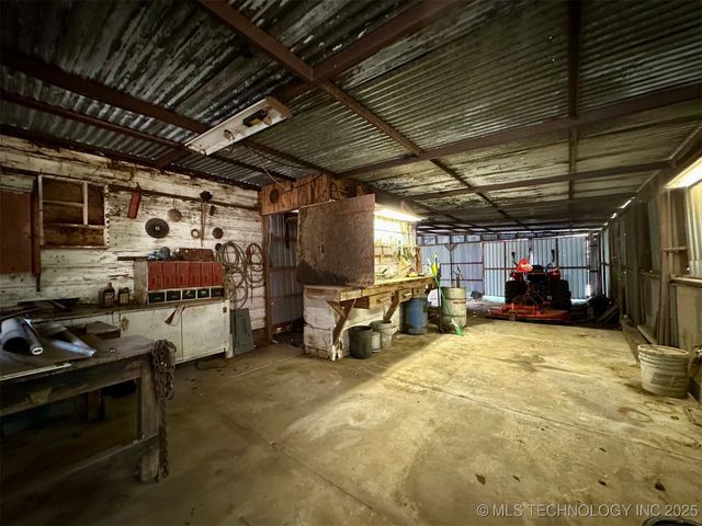 16807 Elliott Street, Madill, OK 73446