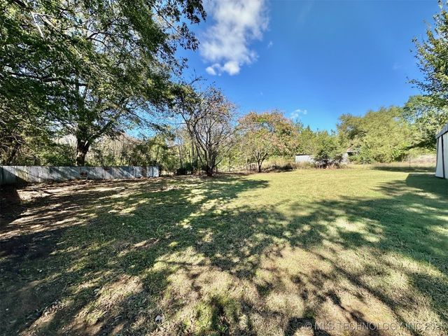 16807 Elliott Street, Madill, OK 73446