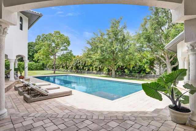 11600 NW 8th Street, Plantation, FL 33325