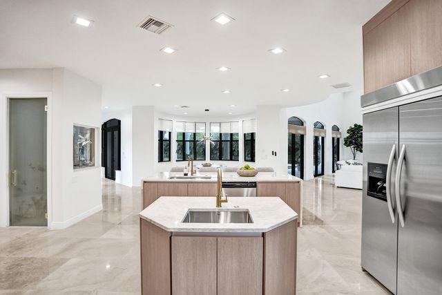 11600 NW 8th Street, Plantation, FL 33325