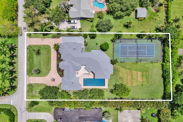 11600 NW 8th Street, Plantation, FL 33325