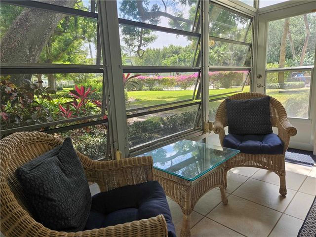 1100 Ponce De Leon Circle N 104, Vero Beach, FL 32960