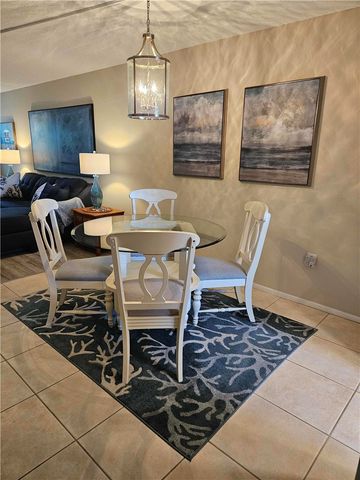 1100 Ponce De Leon Circle N 104, Vero Beach, FL 32960