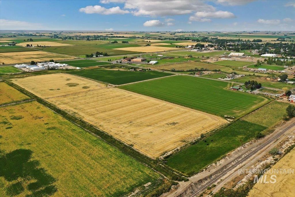 3940 N 2300 E, Filer, ID 83328 photo 12