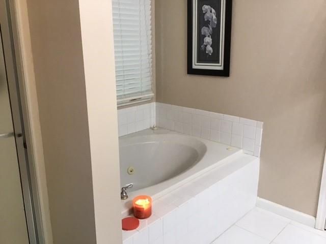 198 Rowan Drive, Mcdonough, GA 30252
