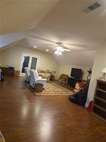 198 Rowan Drive, Mcdonough, GA 30252