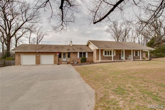 2190 Morning Star Drive, Alton, IL 62002