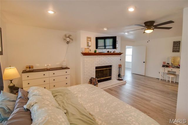 2190 Morning Star Drive, Alton, IL 62002