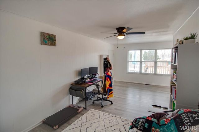 2190 Morning Star Drive, Alton, IL 62002