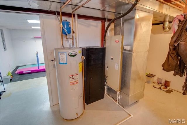 2190 Morning Star Drive, Alton, IL 62002