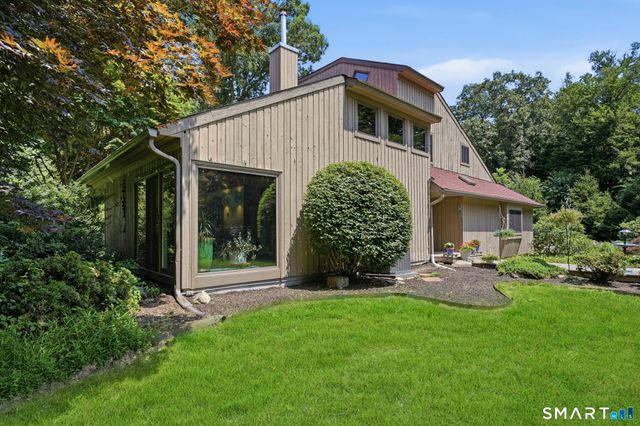 11 Fire Hill Lane, Redding, CT 06896