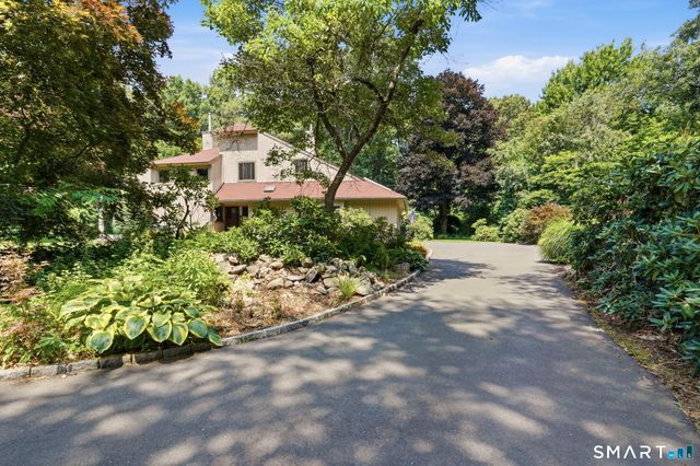 11 Fire Hill Lane, Redding, CT 06896