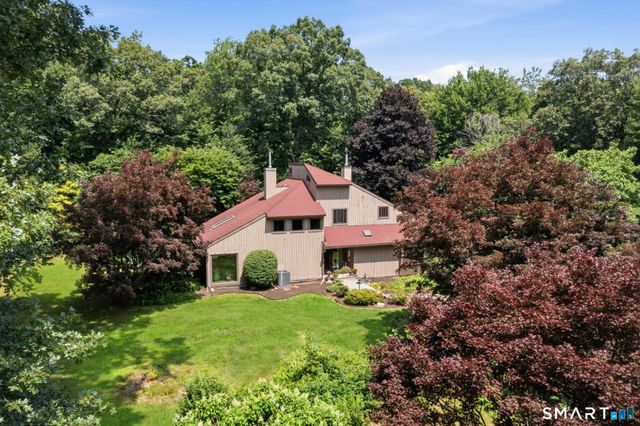11 Fire Hill Lane, Redding, CT 06896