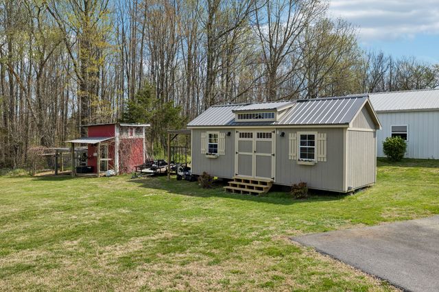 458 Kyson Cir, Lafayette, TN 37083
