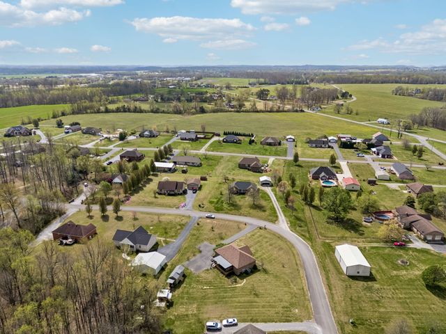 458 Kyson Cir, Lafayette, TN 37083