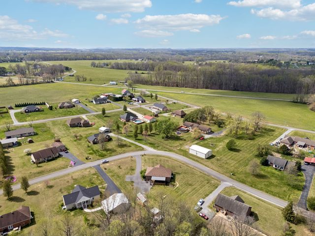 458 Kyson Cir, Lafayette, TN 37083