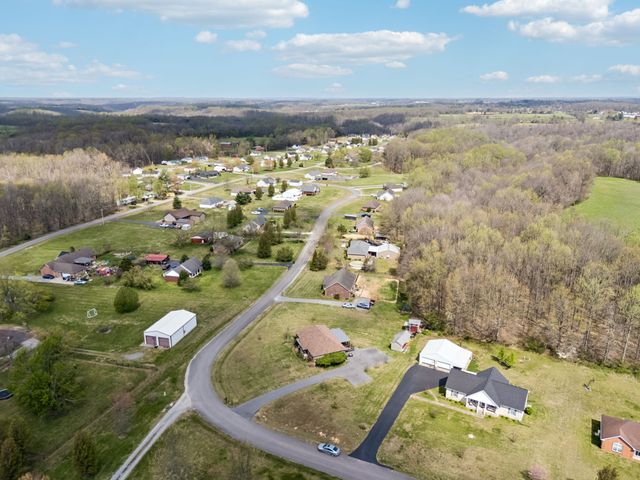 458 Kyson Cir, Lafayette, TN 37083