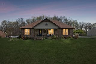 458 Kyson Cir, Lafayette, TN 37083