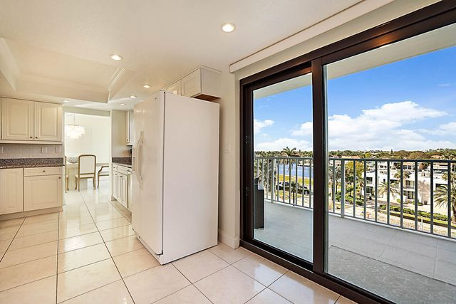 2917 S Ocean Boulevard 405, Highland Beach, FL 33487