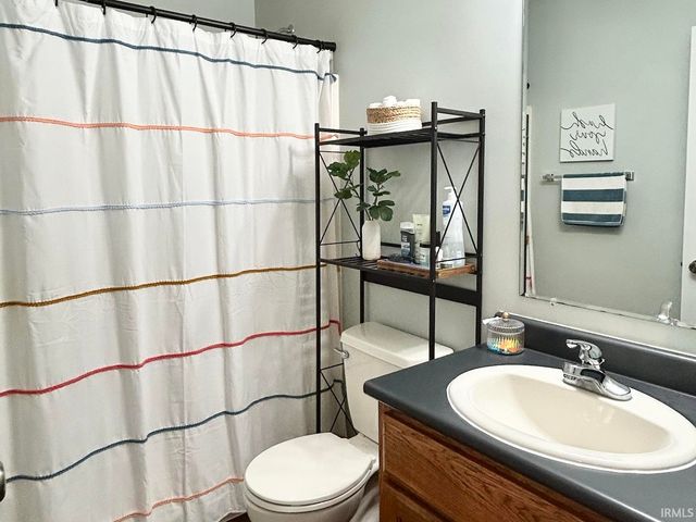 15001 Towne Gardens Drive, Huntertown, IN 46748