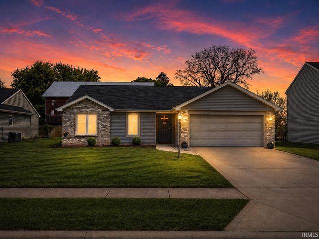 15001 Towne Gardens Drive, Huntertown, IN 46748