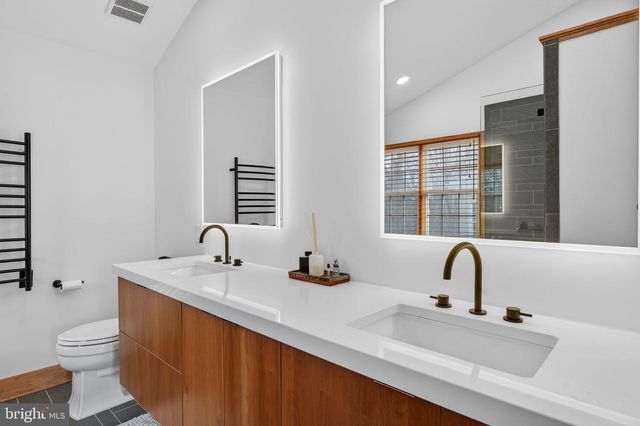 19873 BETHPAGE CT, Ashburn, VA 20147