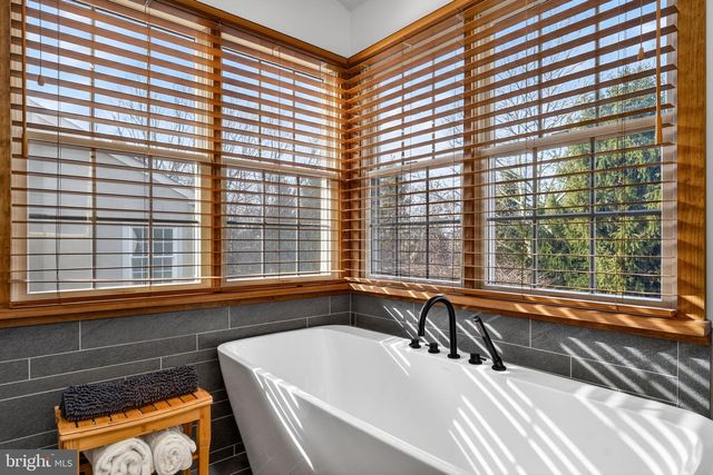 19873 BETHPAGE CT, Ashburn, VA 20147