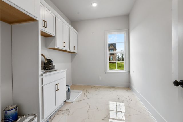1125 Sage St, Thompsons Station, TN 37179