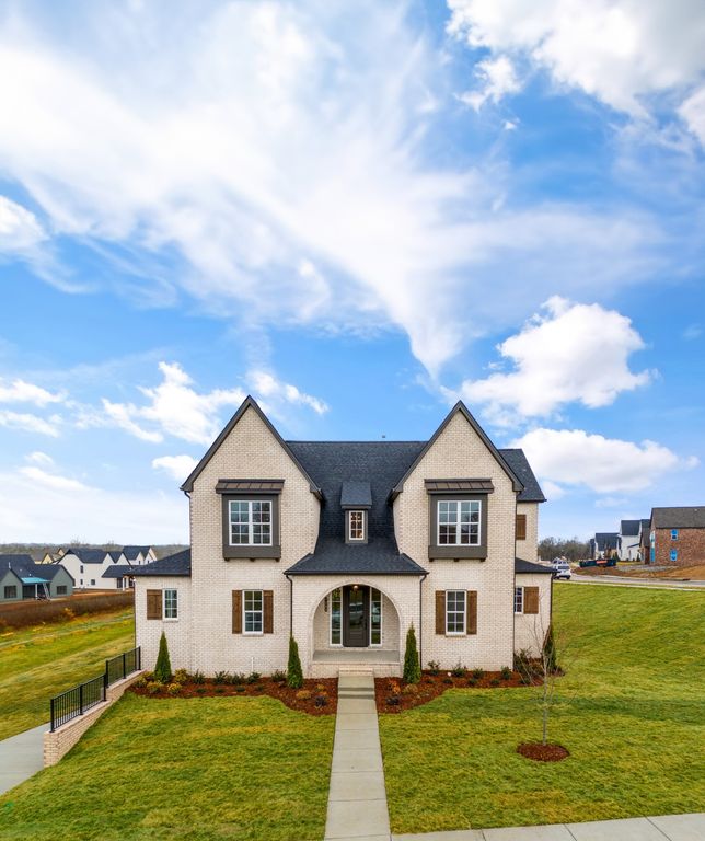 1125 Sage St, Thompsons Station, TN 37179