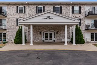 125 N University DRIVE #105, West Bend, WI 53095