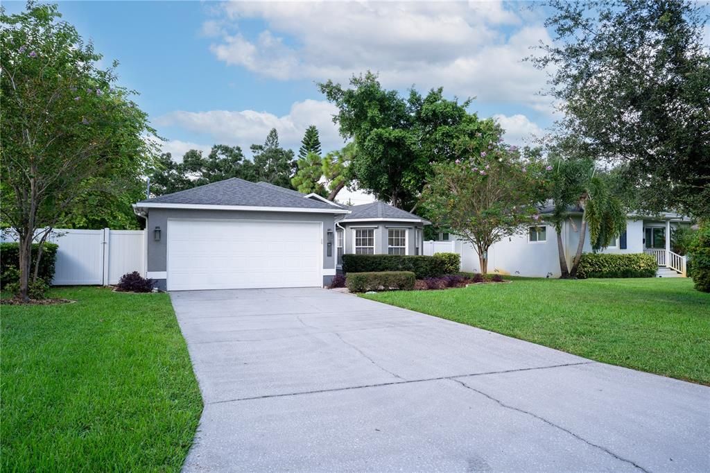 725 37TH AVENUE N, St Petersburg, FL 33704