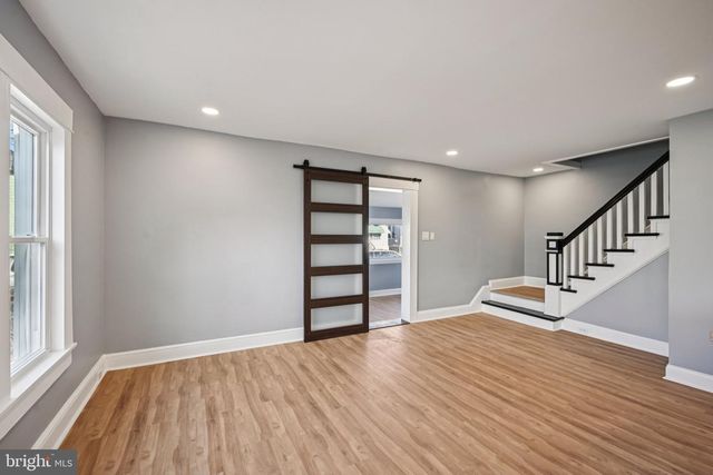 213 WHITE AVE, Marcus Hook, PA 19061