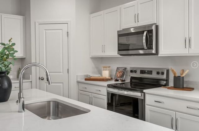 215 Idle Drive, Shelbyville, TN 37160