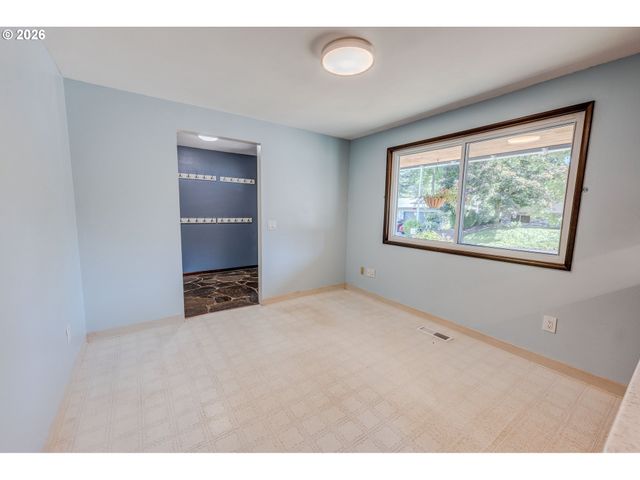20775 Sw VIENNA Dr, Beaverton, OR 97078