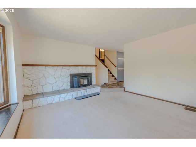 20775 Sw VIENNA Dr, Beaverton, OR 97078