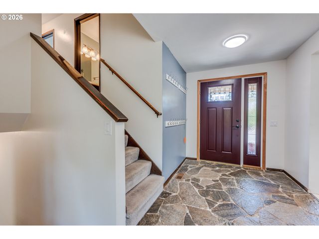 20775 Sw VIENNA Dr, Beaverton, OR 97078