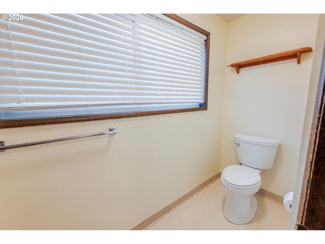 20775 Sw VIENNA Dr, Beaverton, OR 97078