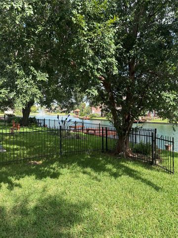11902 Miramar Shores Drive, Houston, TX 77065