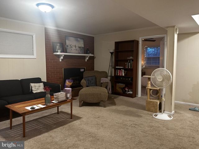 9213 SAINT ANDREWS PL, College Park, MD 20740