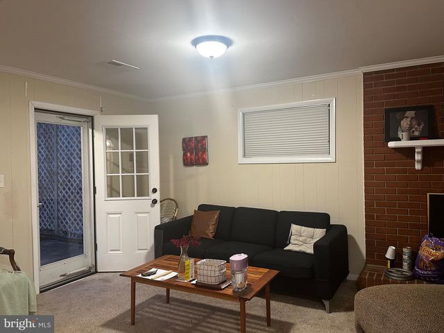 9213 SAINT ANDREWS PL, College Park, MD 20740