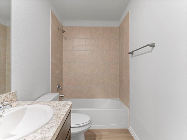 312 N Orange Street, Sweeny, TX 77480