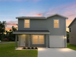 312 N Orange Street, Sweeny, TX 77480