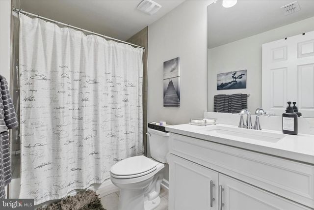 619 AMERICA DR, Horsham, PA 19044