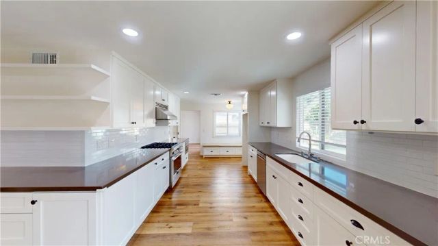 15772 Grey Oaks Street, Westminster, CA 92683