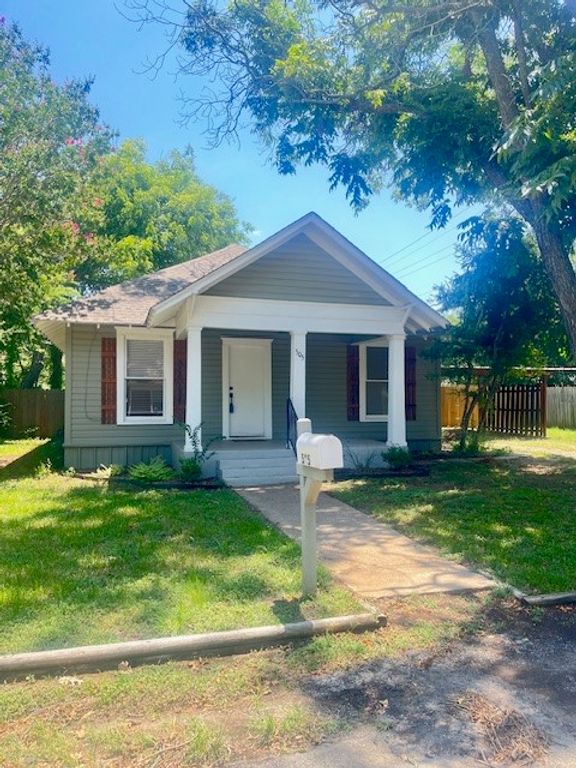 505 W Earl Street, Cleburne, TX 76033